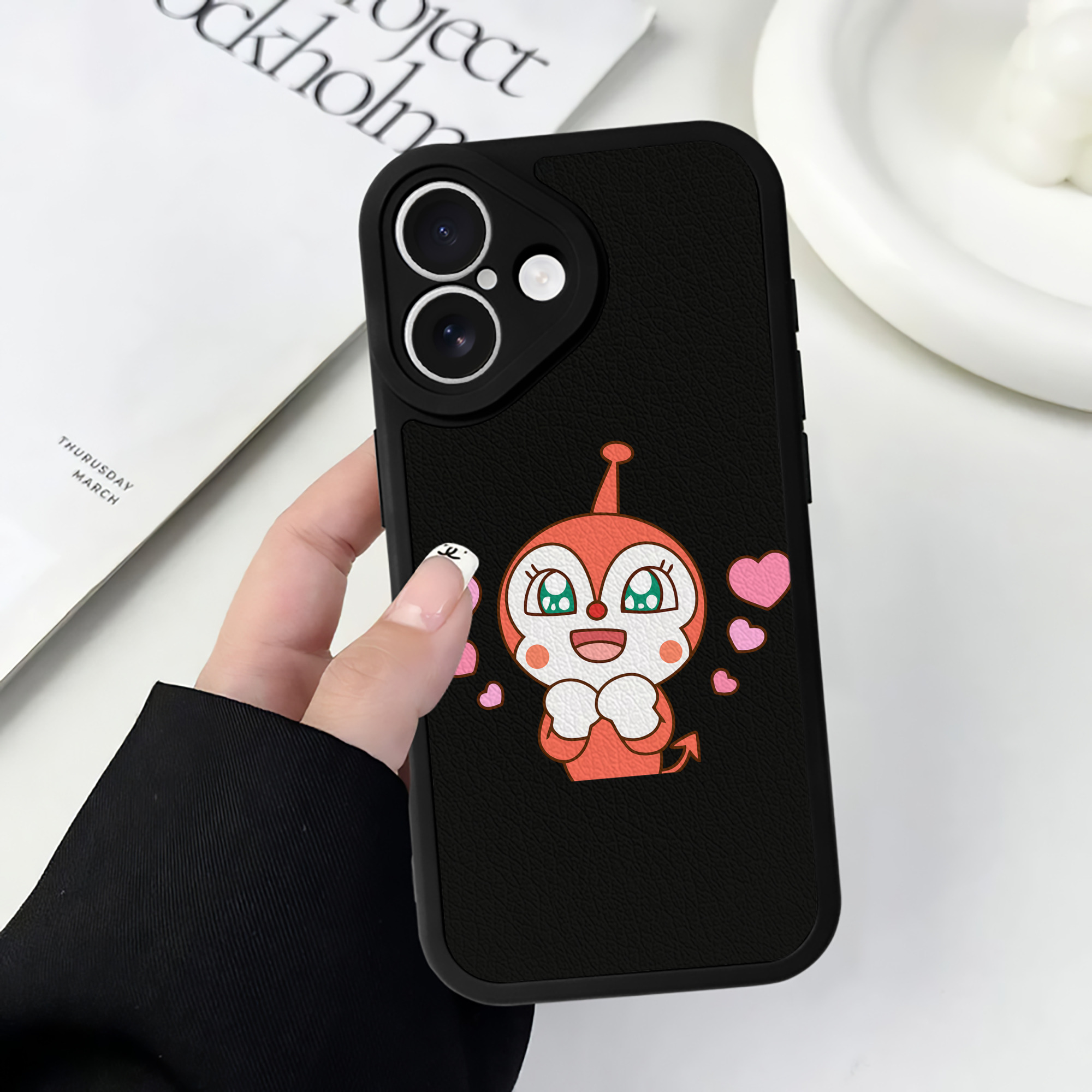 （画像用） アンパンマン Anpanman 【iPhone 16シリーズ対応】シリコンスマホケース（レザー調） 材質：シリコン